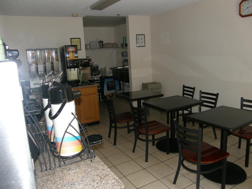 Quality Inn Stockbridge Atlanta South מראה חיצוני תמונה